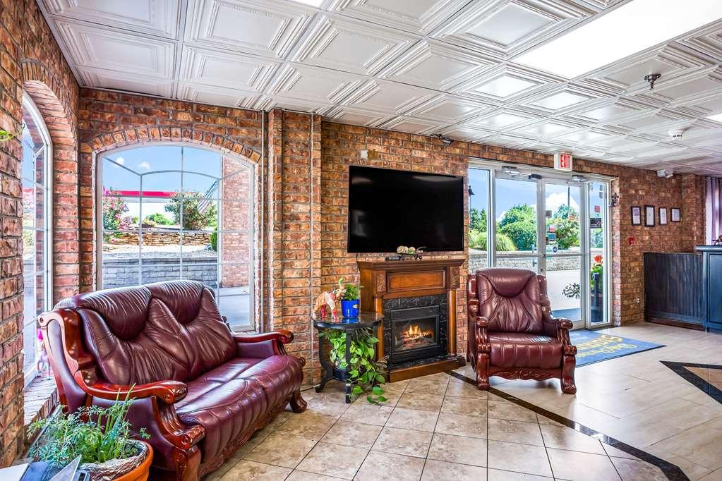 Rodeway Inn Branson, Brick House Интерьер фото