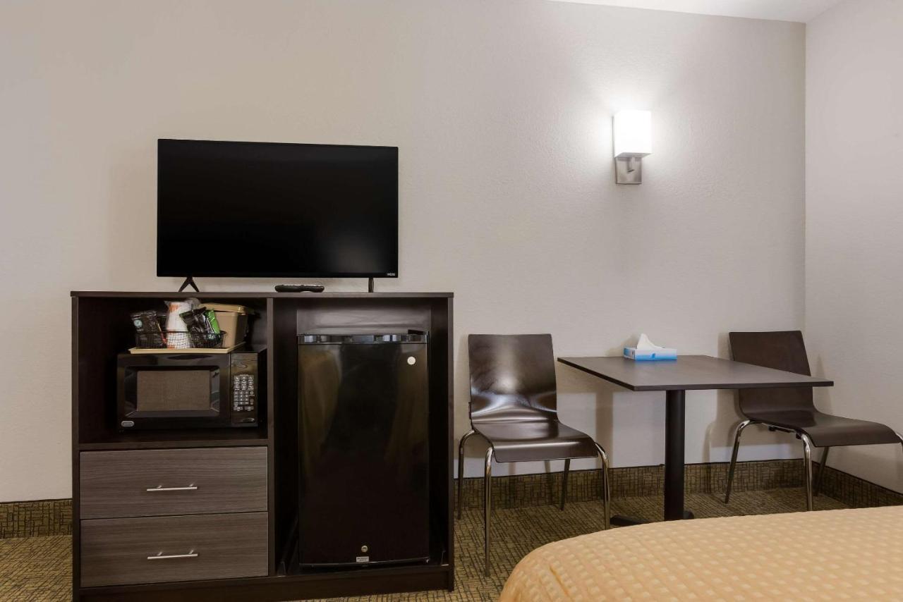 Rodeway Inn Branson, Brick House Экстерьер фото