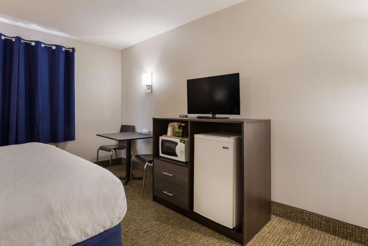 Rodeway Inn Branson, Brick House Экстерьер фото