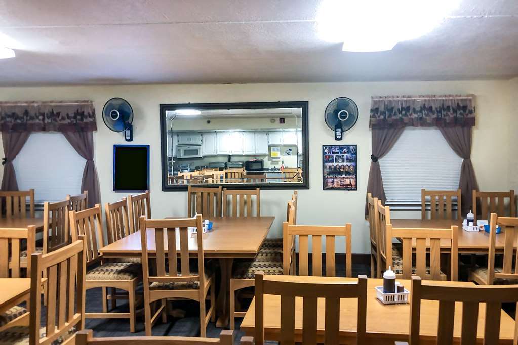 Rodeway Inn Branson, Brick House Ресторан фото